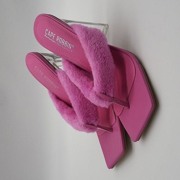 1129- Cape Robbin Vegan Faux Fur Heeled Sandals Pink Size 7.5 NWT - Picture 3 of 12